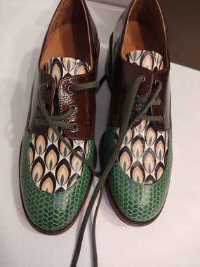Chie Mihara Green Brown Patterned Leather Lace-Up Oxfords